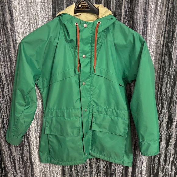 REI GoreTex Nylon Forest Green Utility Rain Jacket with Hood Vintage - Picture 1 of 10